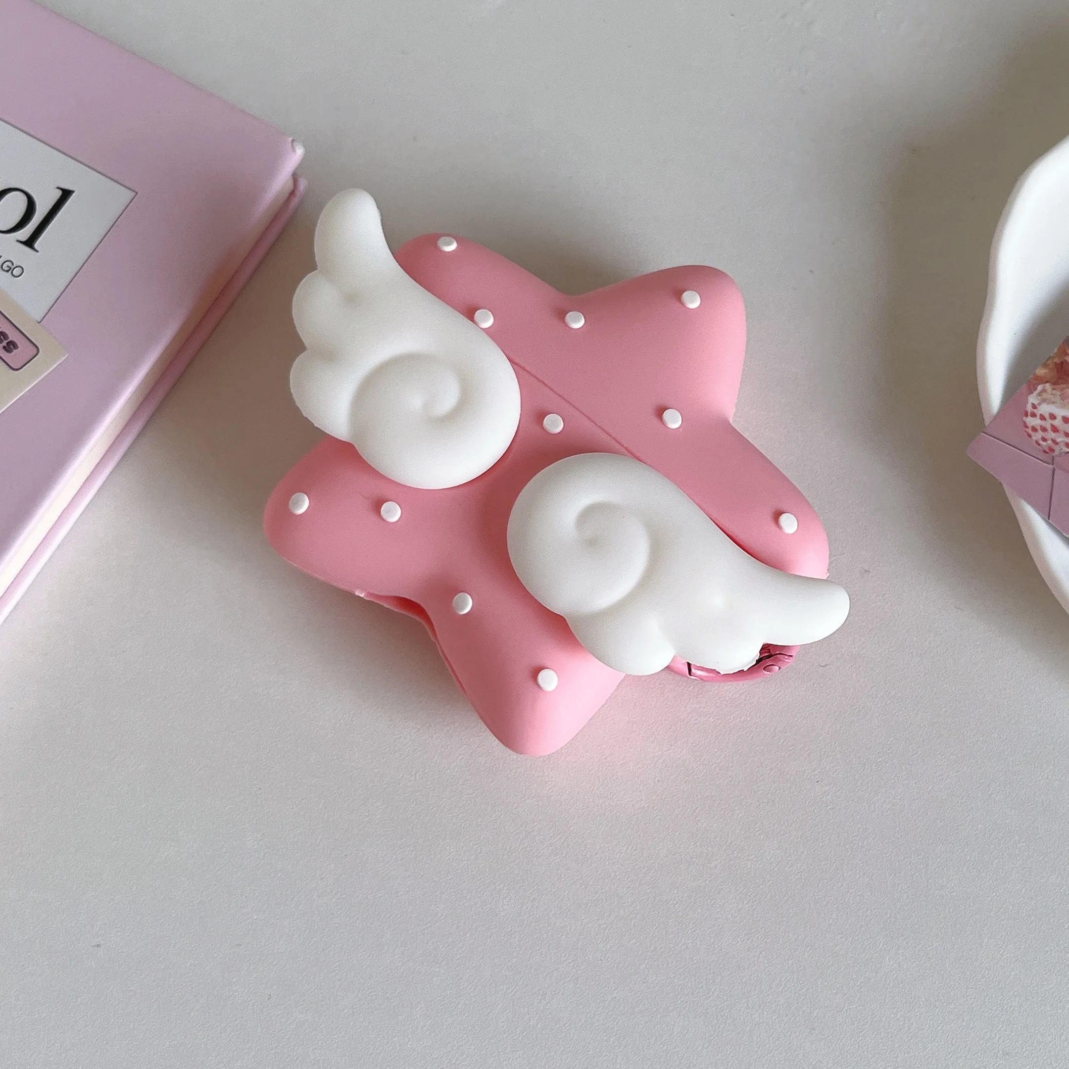 Kawaii Star Earbuds Case – Cute Winged Silicone Cover for AirPods with Protective Design - Image 4